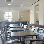 Hr.165 - Apartamento Com Uma Suite Para Alugar Em Copacabana, Com Piscina Vista Mar No Terraco