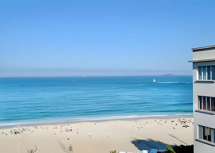 Hr.165 - Apartamento Com Uma Suite Para Alugar Em Copacabana, Com Piscina Vista Mar No Terraco